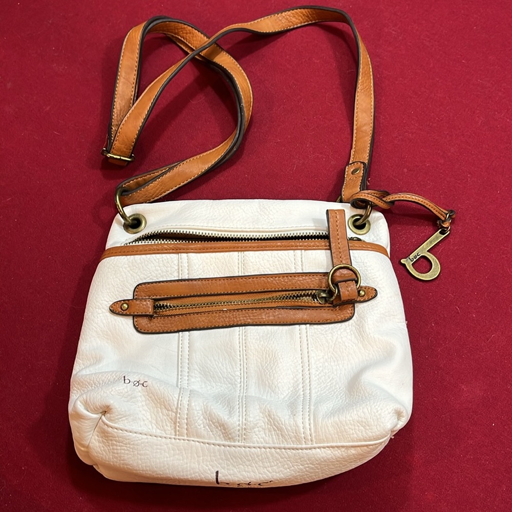 B.O.C. CROSSBODY PURSE Born Concept WHITE LEATHER brown accents Mccammon  10”x9”